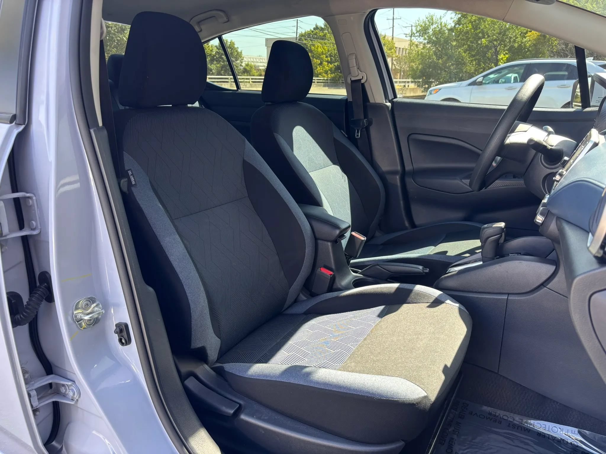 Used 2025 Nissan Versa SV w/ Trunk Package FWD image 15