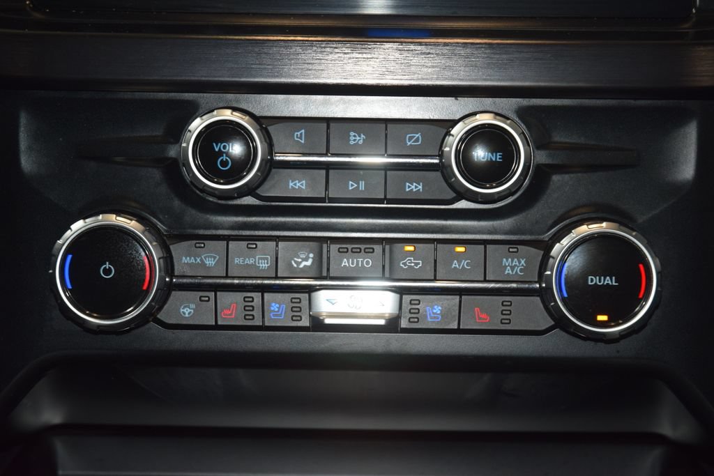 Used 2023 Ford F250 Lariat w/ Lariat Ultimate Package AWD/4WD image 31