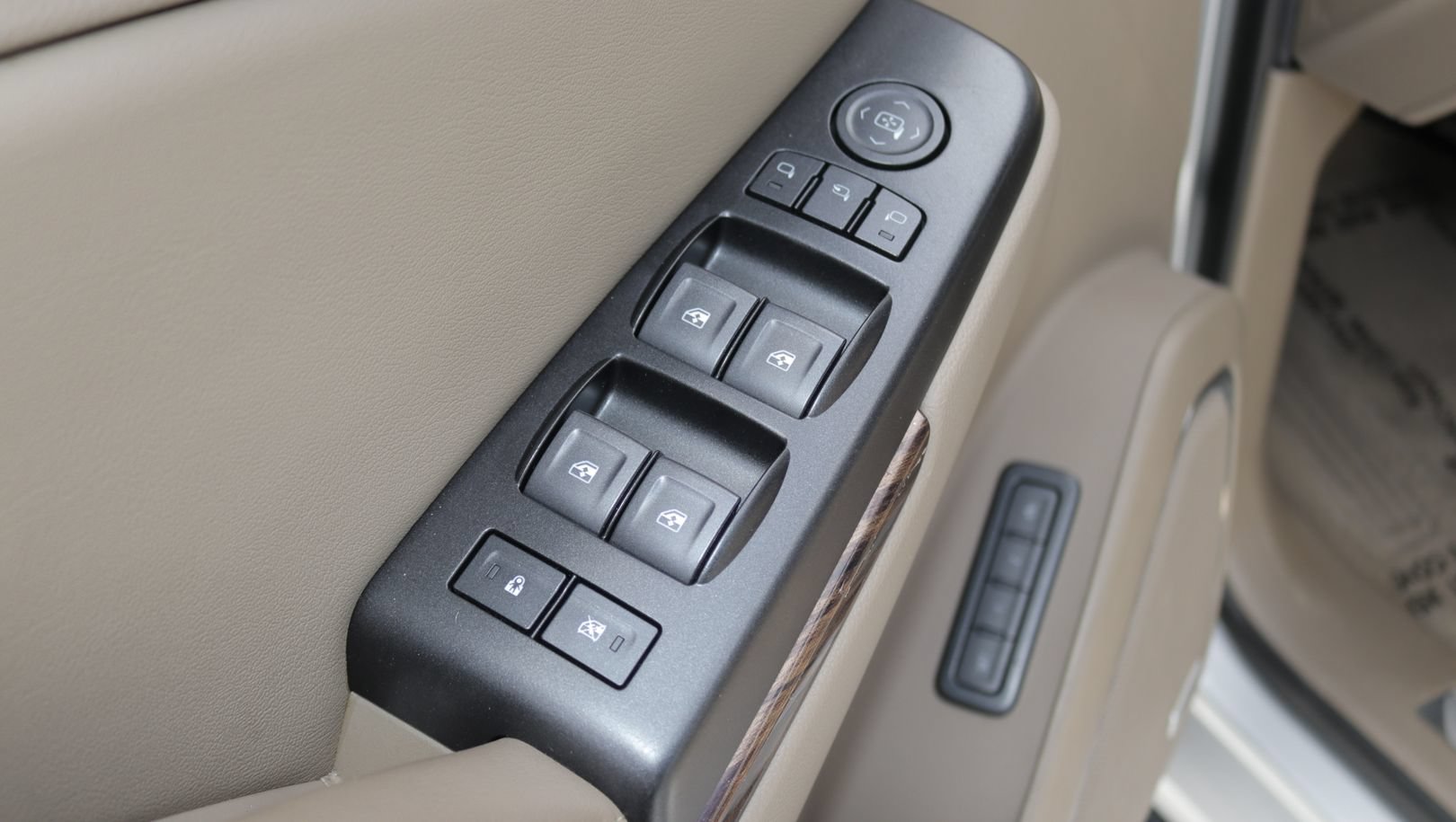 Used 2019 GMC Yukon XL SLT w/ Open Road Package RWD image 10