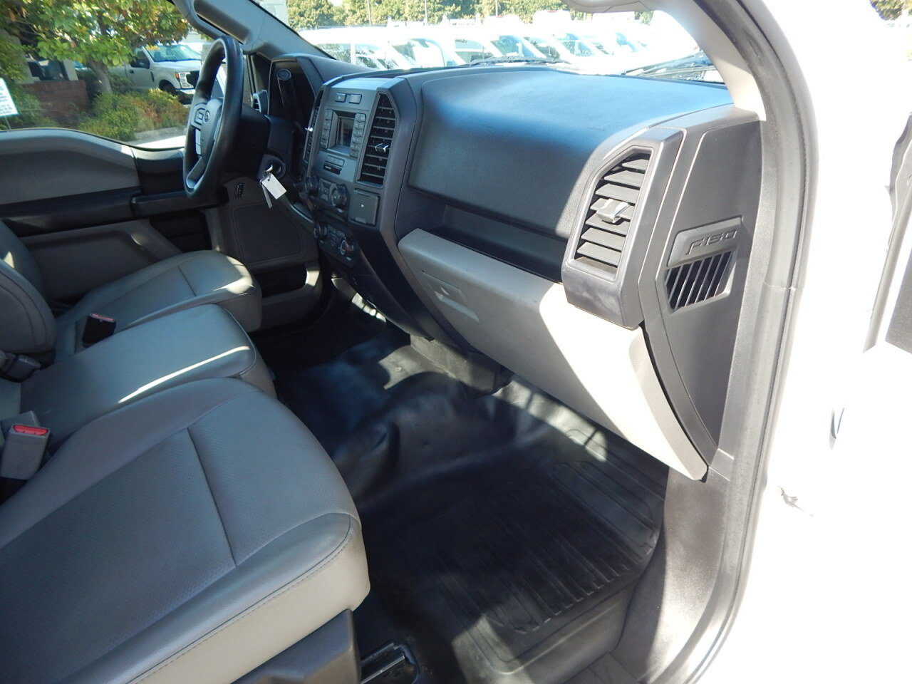 Used 2017 Ford F150 XL w/ Equipment Group 101A Mid RWD image 18