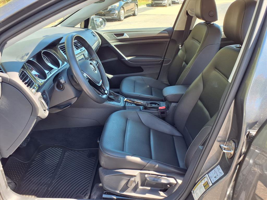 Used 2021 Volkswagen Golf 4-Door image 11