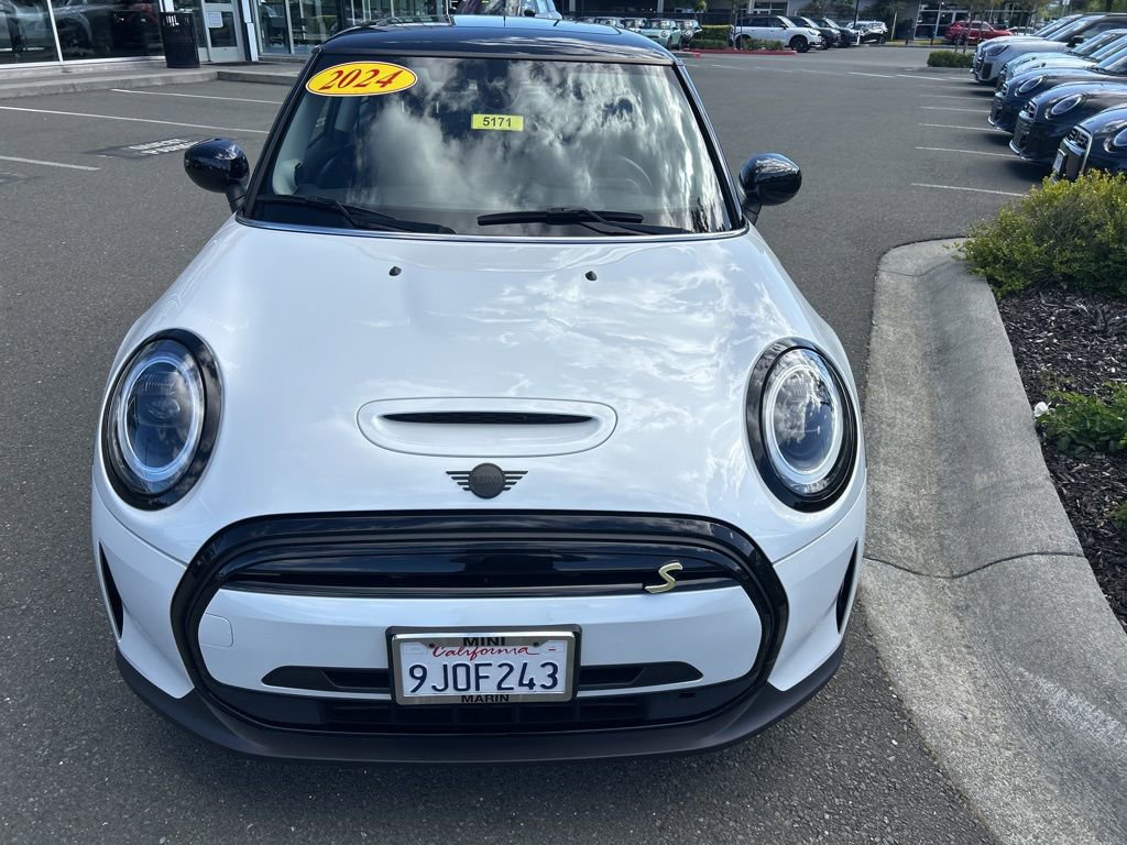 Used 2024 MINI Cooper SE image 8