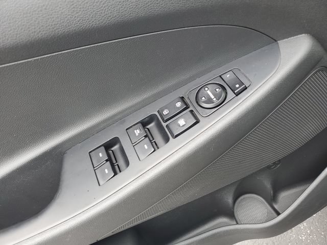 Used 2019 Hyundai Tucson Value FWD image 19