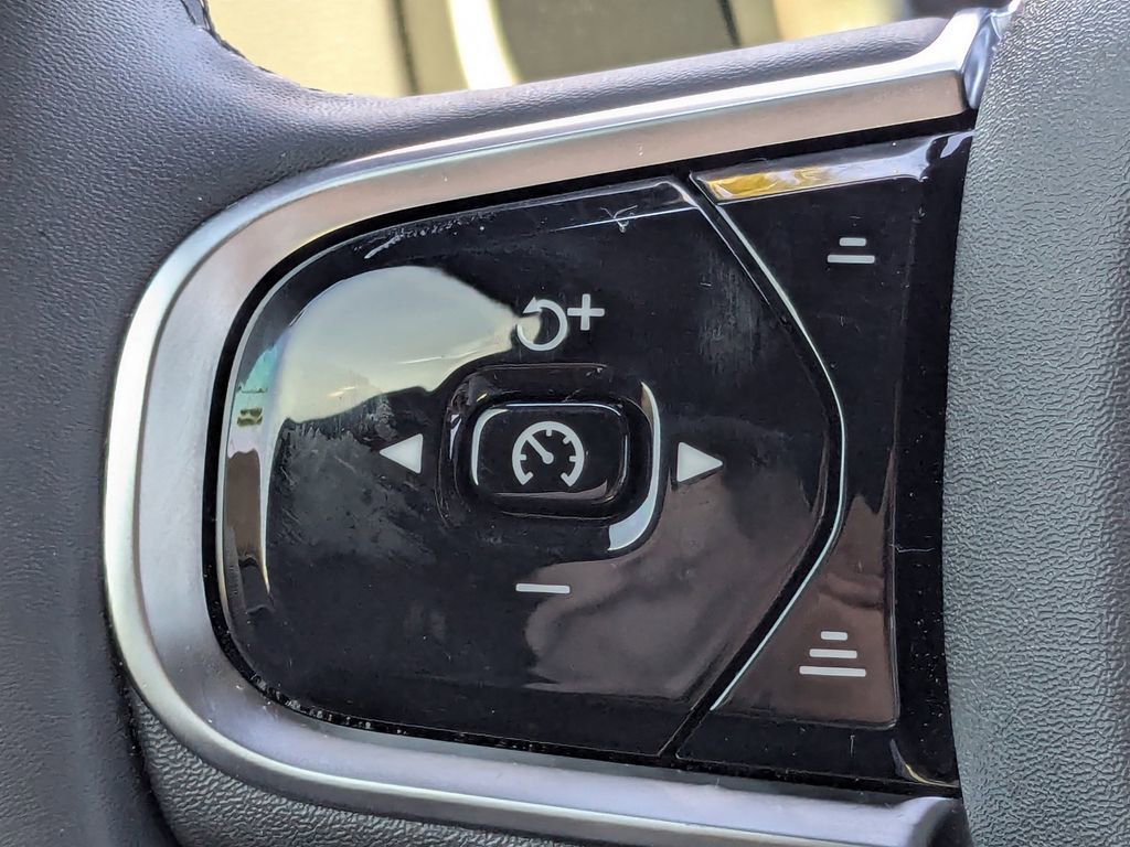 Used 2024 Volvo XC90 B6 Ultimate w/ Protection Package Premier image 28