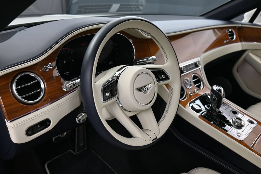 Used 2026 Bentley Continental GT Azure AWD/4WD image 17