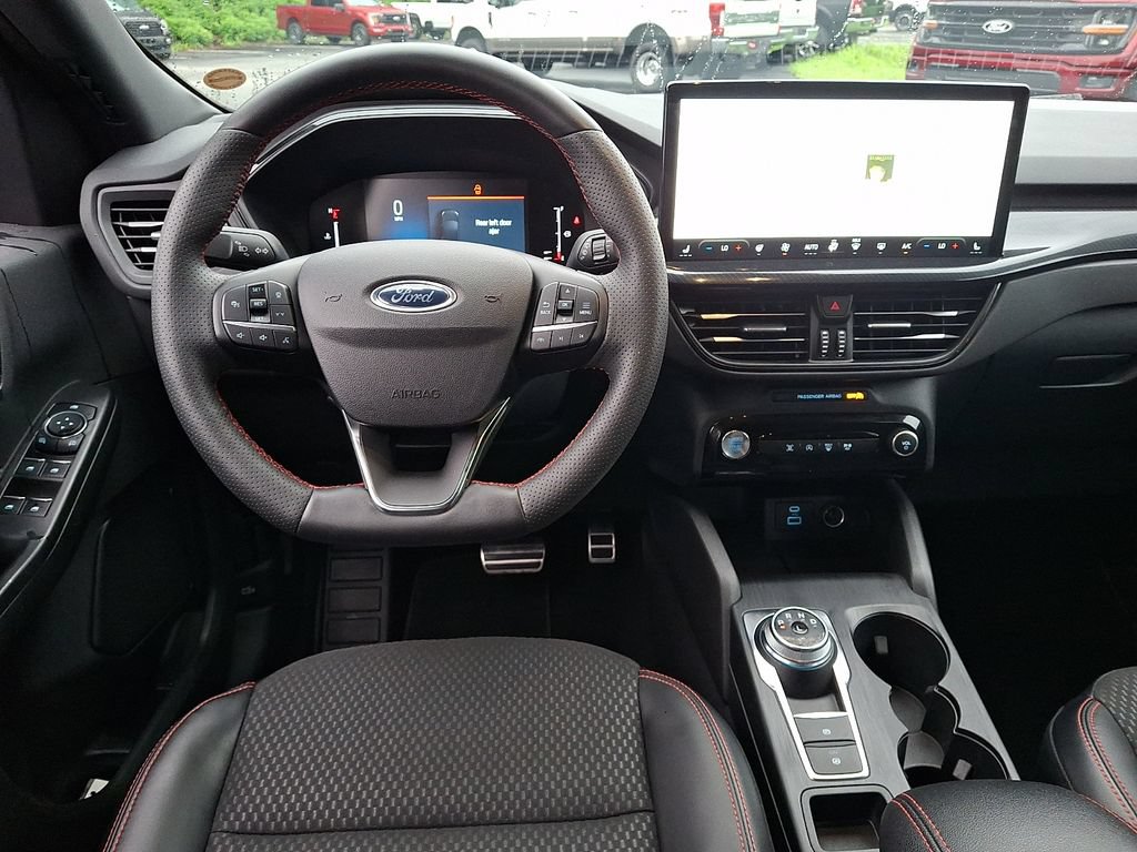 Used 2023 Ford Escape ST-Line w/ Tech Pack #1 AWD/4WD image 11