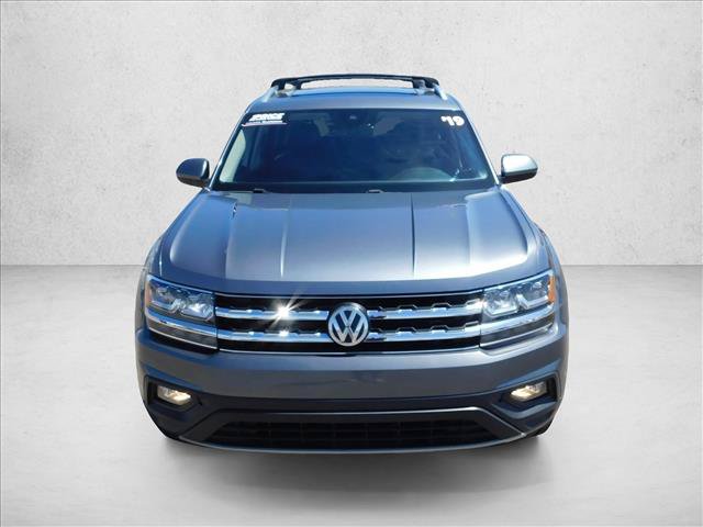 Used 2019 Volkswagen Atlas SE w/ Panoramic Sunroof Package FWD image 3