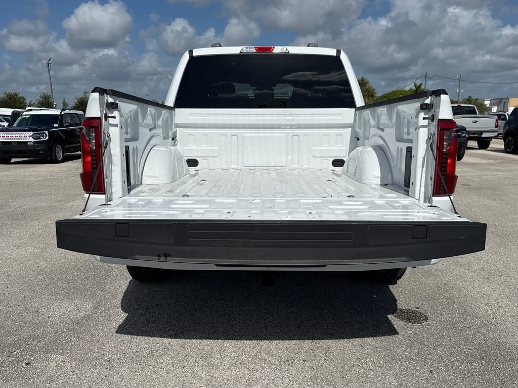 Used 2024 Ford F150 XLT w/ XLT Black Appearance Package RWD image 29