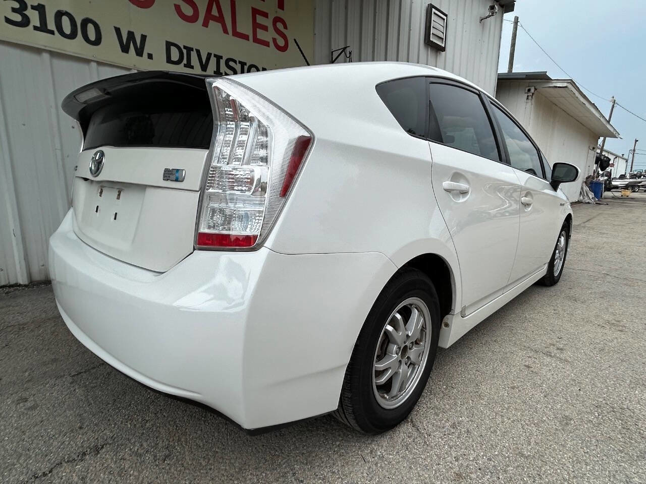 Used 2010 Toyota Prius Three FWD image 4