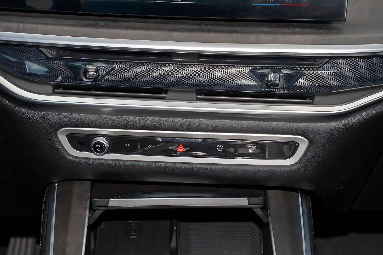 Used 2025 BMW X5 xDrive40i image 24