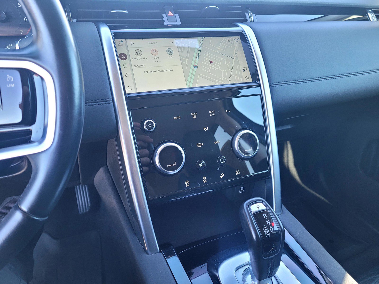 Used 2021 Land Rover Discovery Sport S image 19