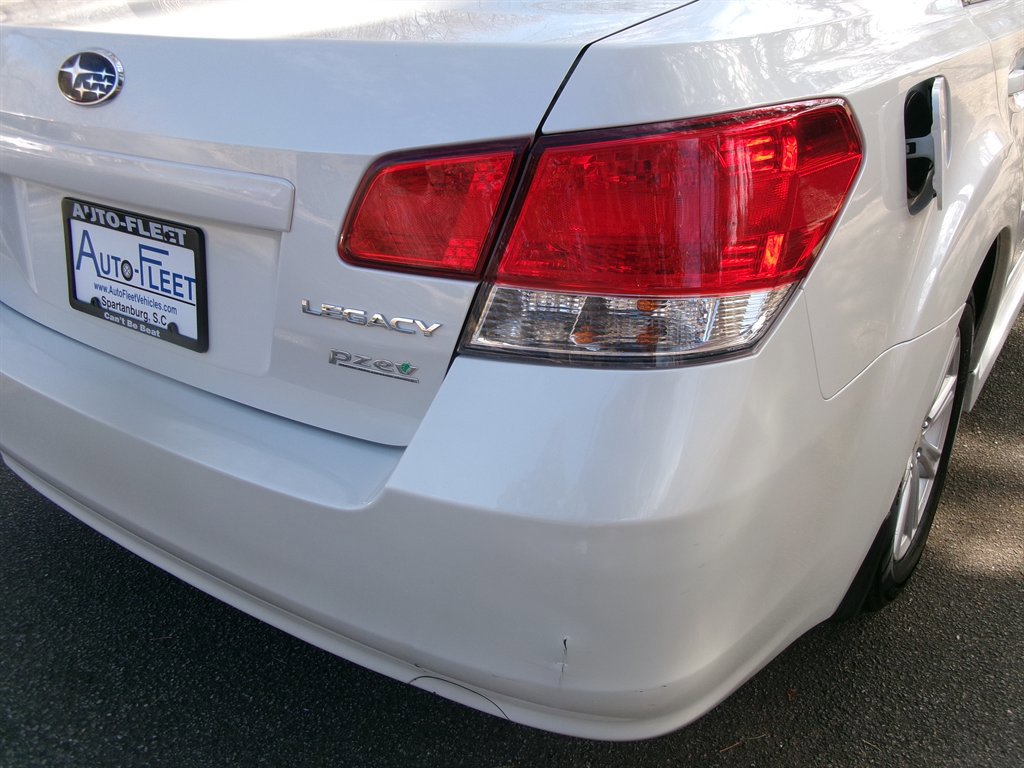 Used 2011 Subaru Legacy 2.5i Premium image 43