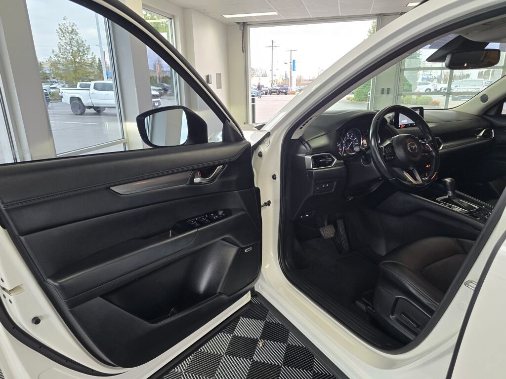 Used 2018 MAZDA CX-5 Touring w/ Preferred Equipment Package image 19