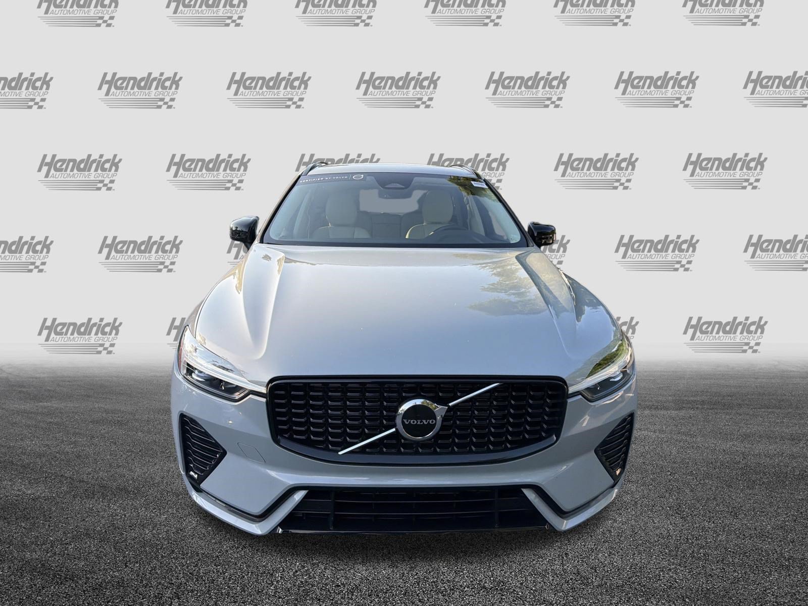 Certified 2024 Volvo XC60 B5 Core w/ Protection Package Premier AWD/4WD image 3