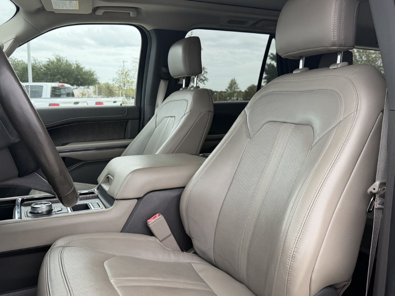 Used 2018 Ford Expedition Max Limited w/ Equipment Group 302A RWD image 25