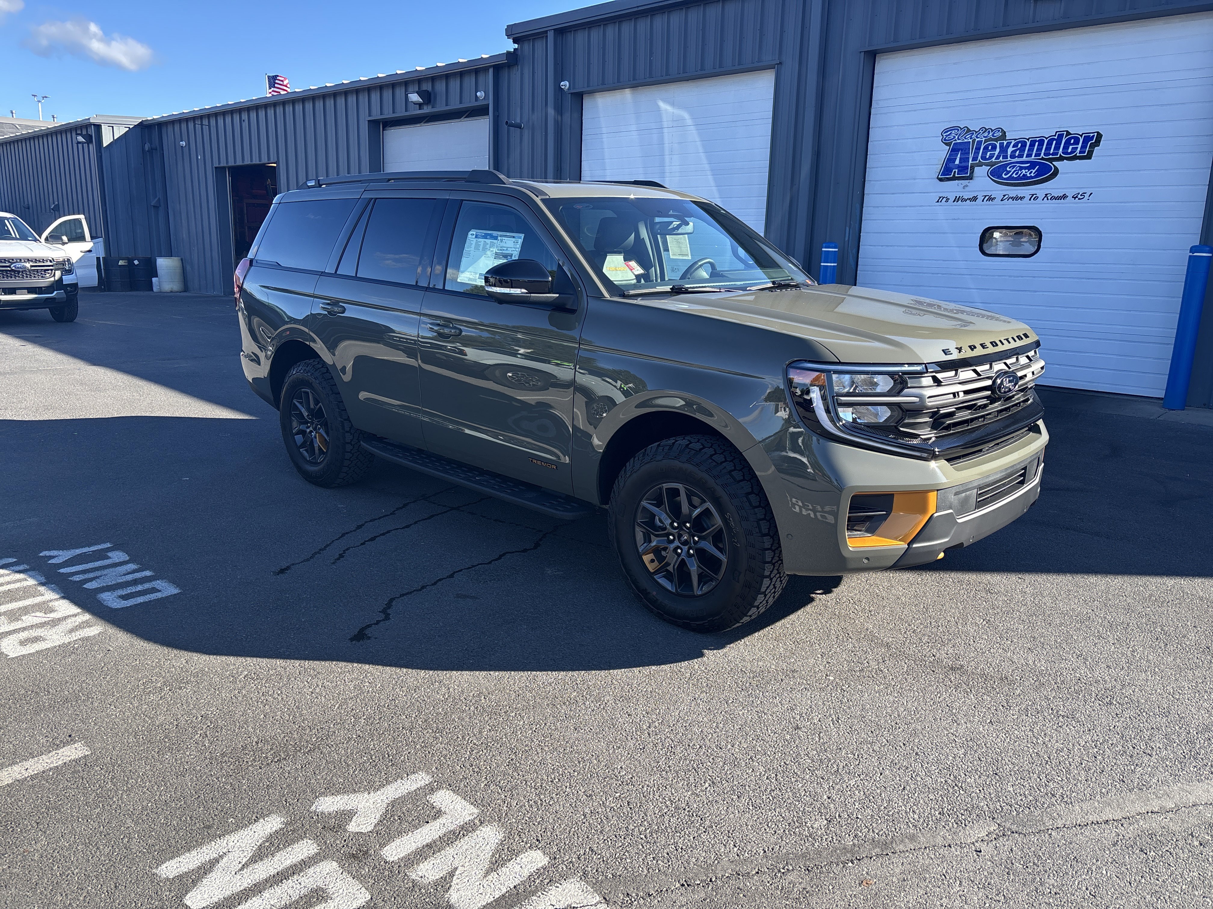 New 2025 Ford Expedition Tremor image 1