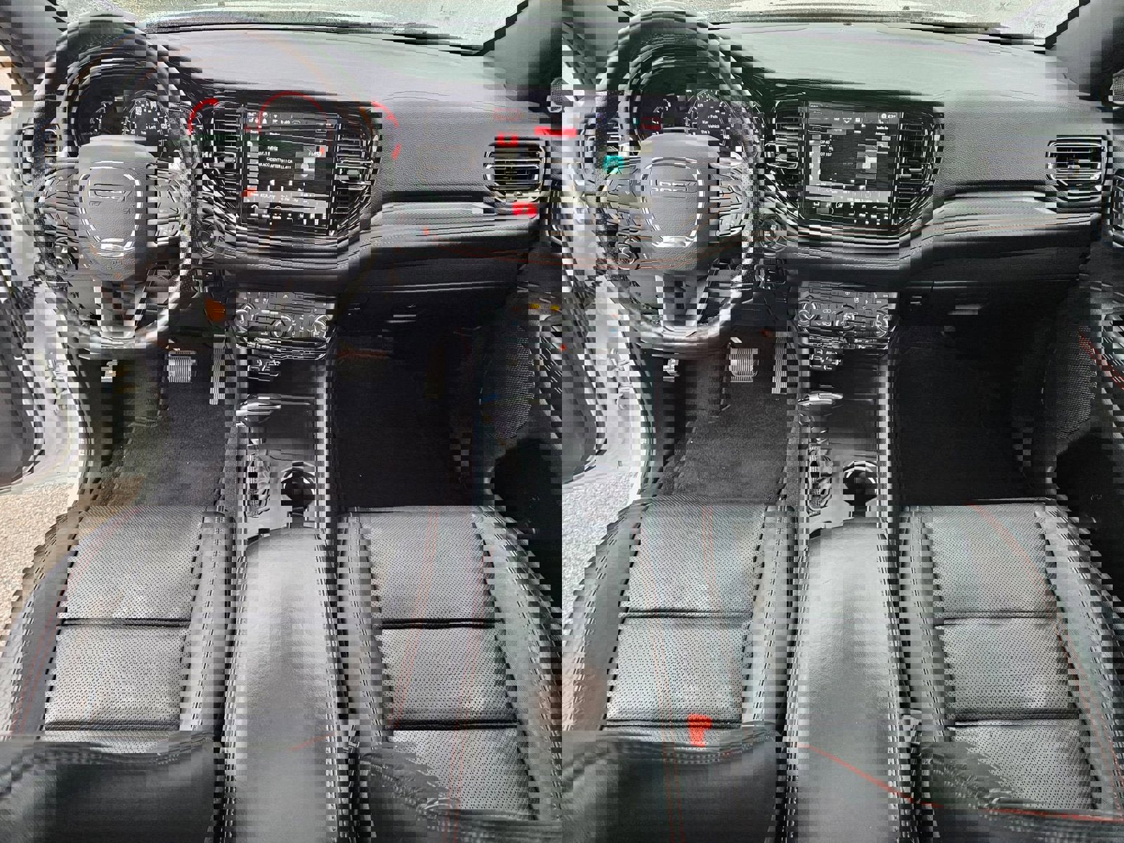 Used 2023 Dodge Durango GT image 24