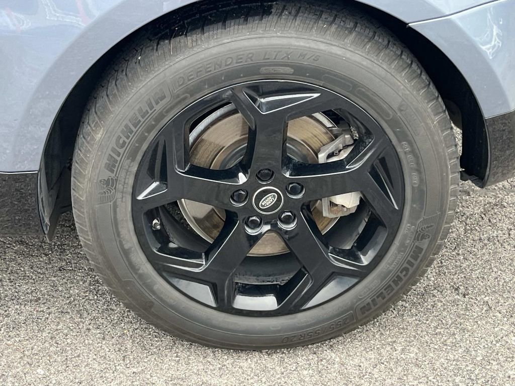 Used 2020 Land Rover Range Rover Sport HSE image 11