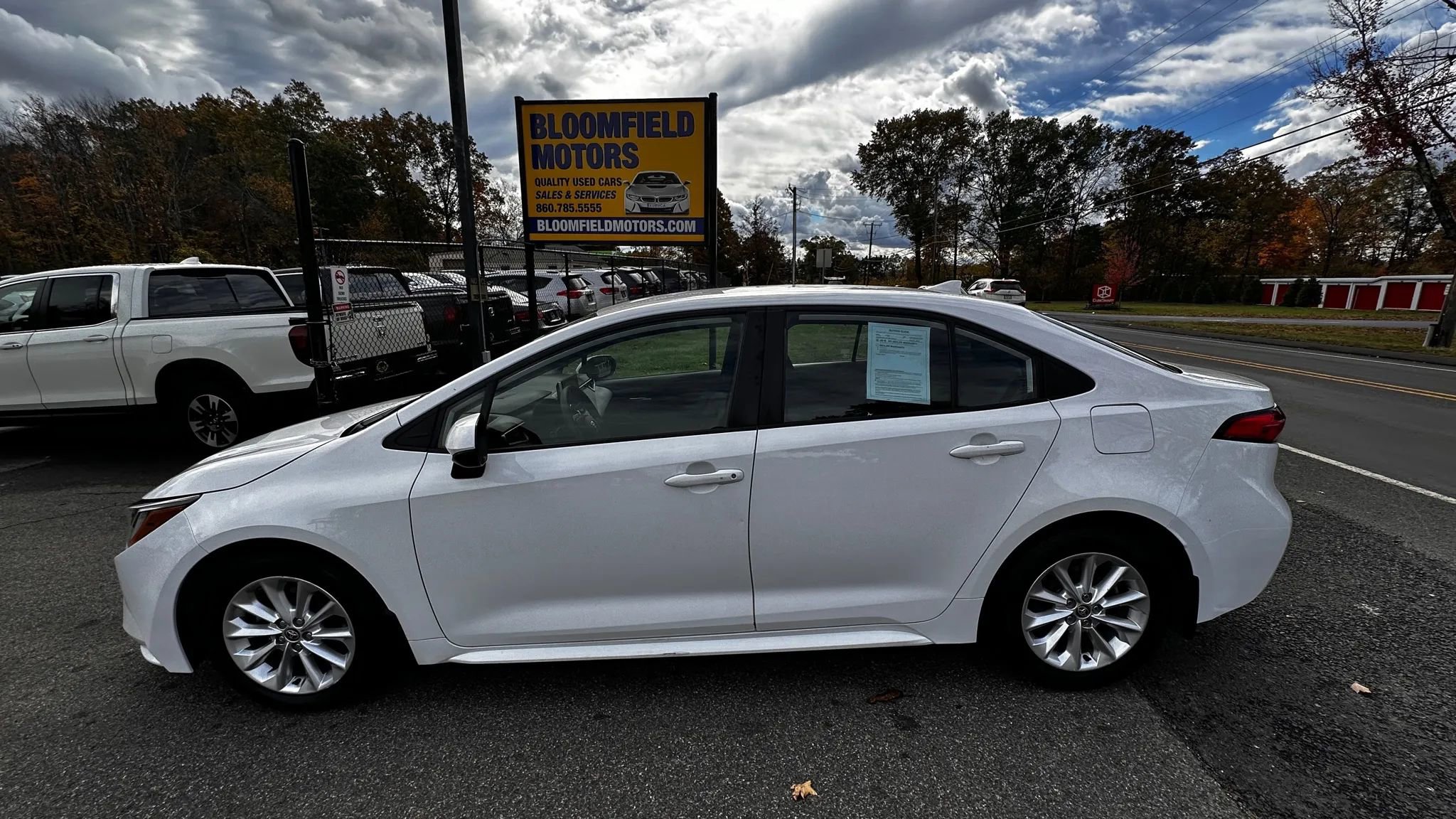 Used 2021 Toyota Corolla LE w/ LE Convenience Package FWD image 8