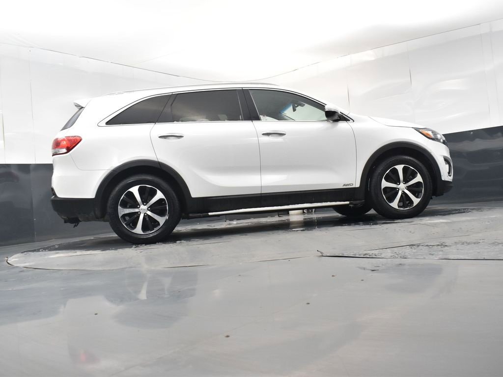 Used 2016 Kia Sorento EX image 28