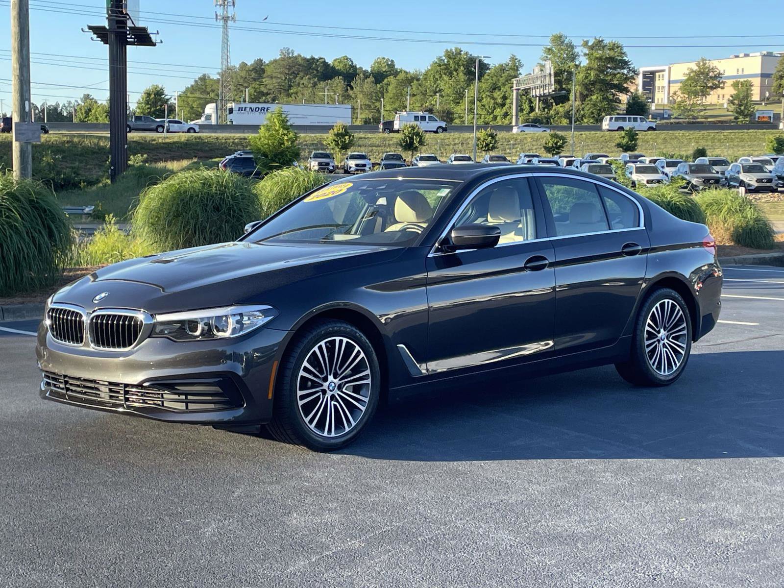 Used 2020 BMW 530i xDrive AWD/4WD image 3