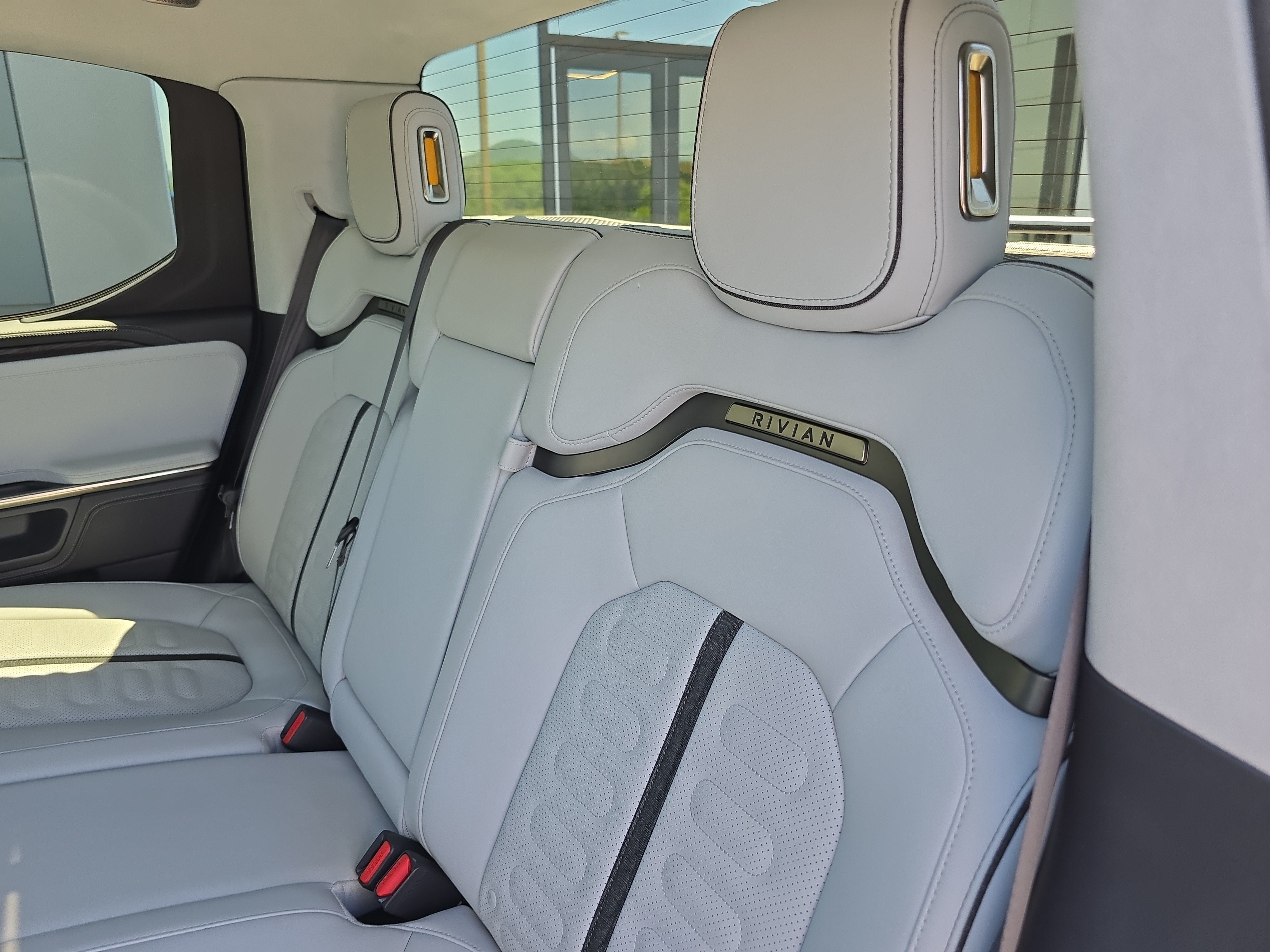 Used 2023 Rivian R1T Adventure AWD/4WD image 14