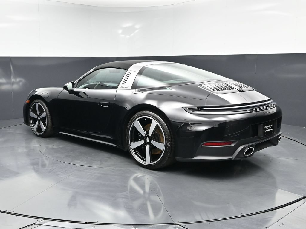 Certified 2026 Porsche 911 Targa 4S AWD/4WD image 3