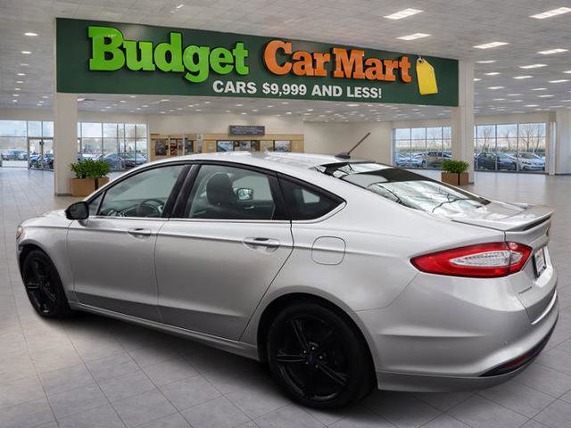 Used 2016 Ford Fusion SE image 5