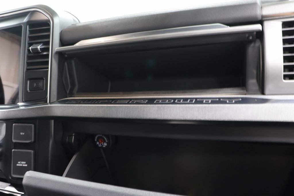 Used 2025 Ford F250 Platinum image 32