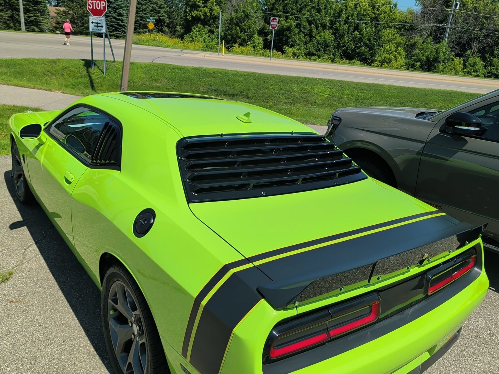 Used 2015 Dodge Challenger R/T Scat Pack w/ Leather Interior Group RWD image 9