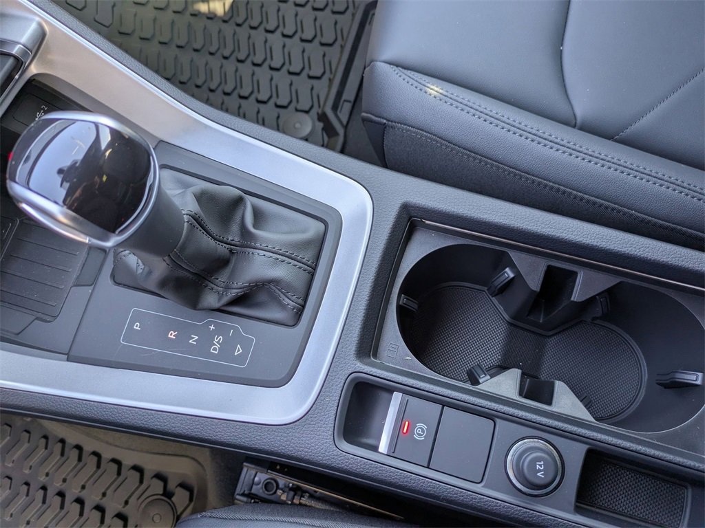 New 2025 Audi Q3 2.0T Premium image 28