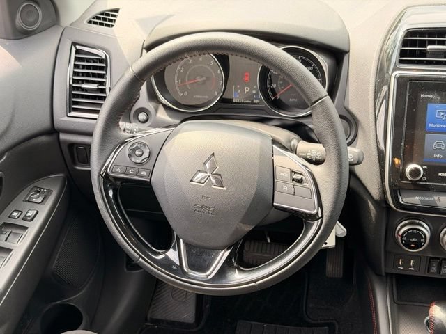 Used 2025 Mitsubishi Outlander Sport AWD image 17
