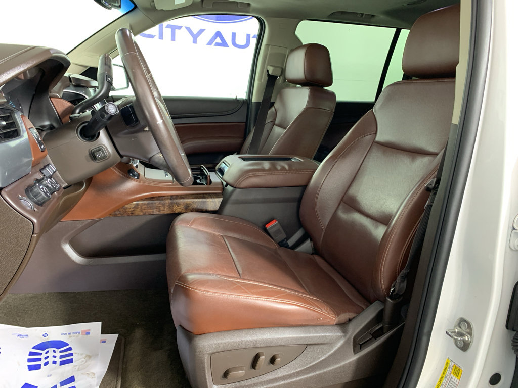 Used 2017 Chevrolet Suburban Premier image 16