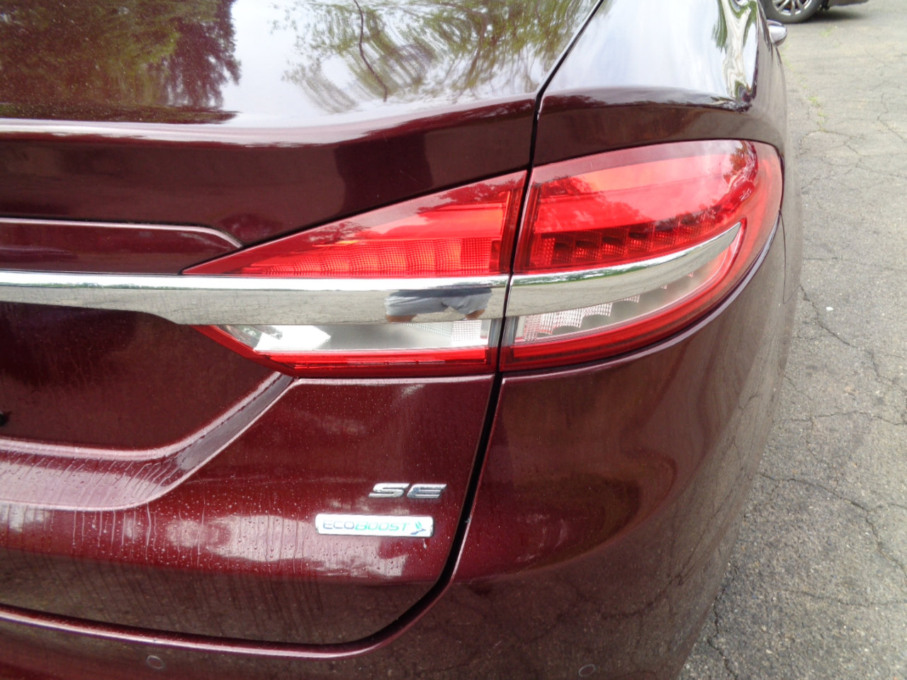 Used 2018 Ford Fusion SE w/ Fusion SE Technology Package image 13