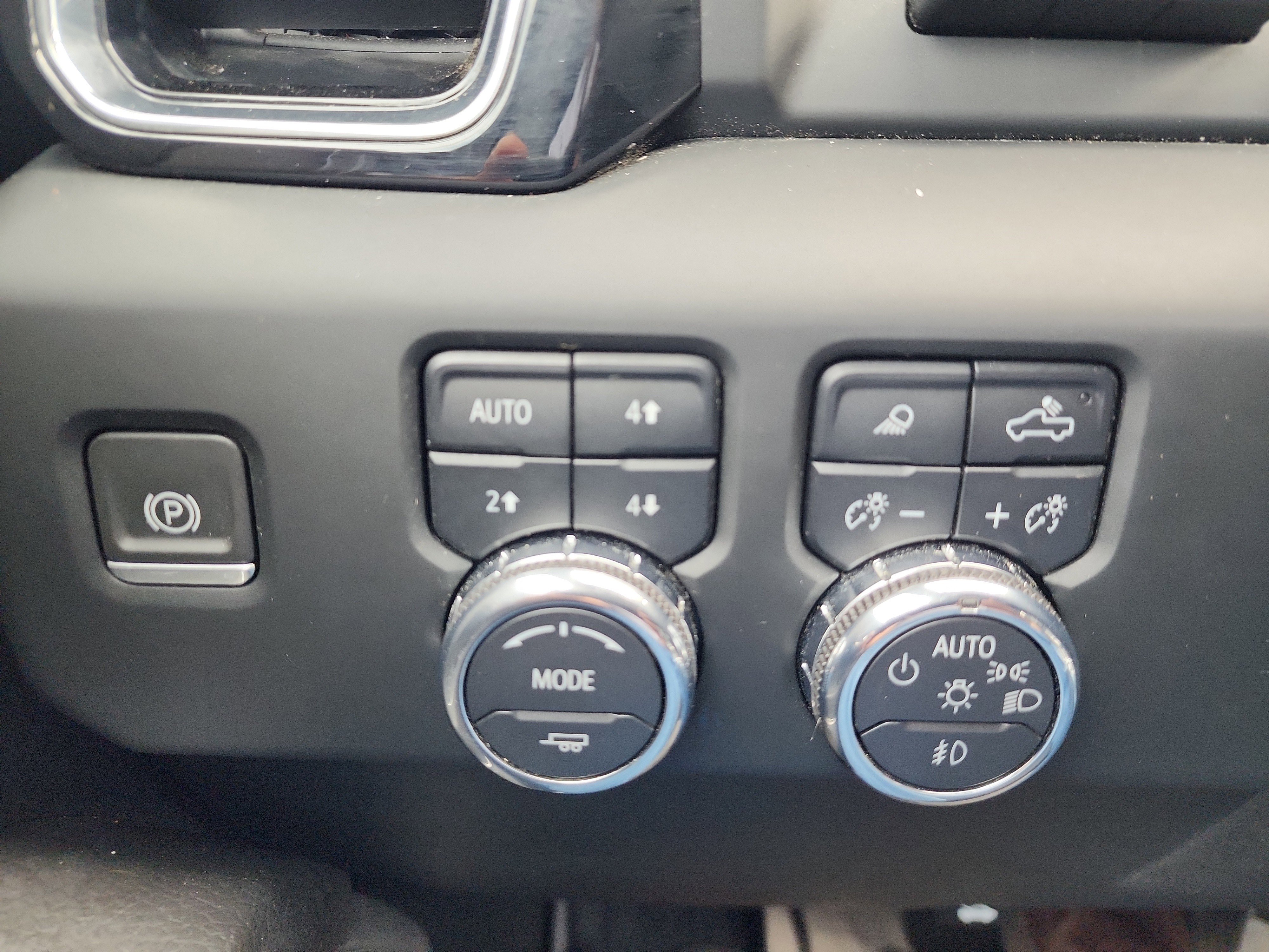 Certified 2024 GMC Sierra 2500 Denali w/ Denali Reserve Package image 27