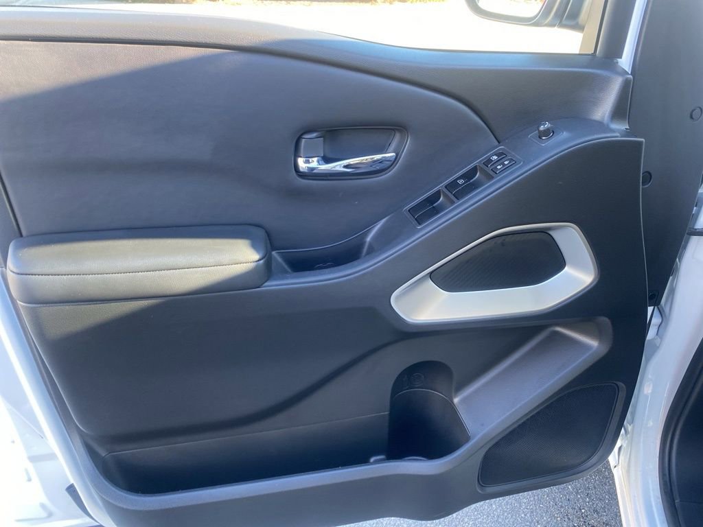 Used 2023 Nissan Frontier SV w/ Technology Package image 12