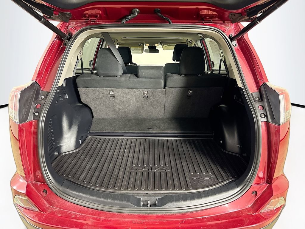 Certified 2018 Toyota RAV4 XLE image 20