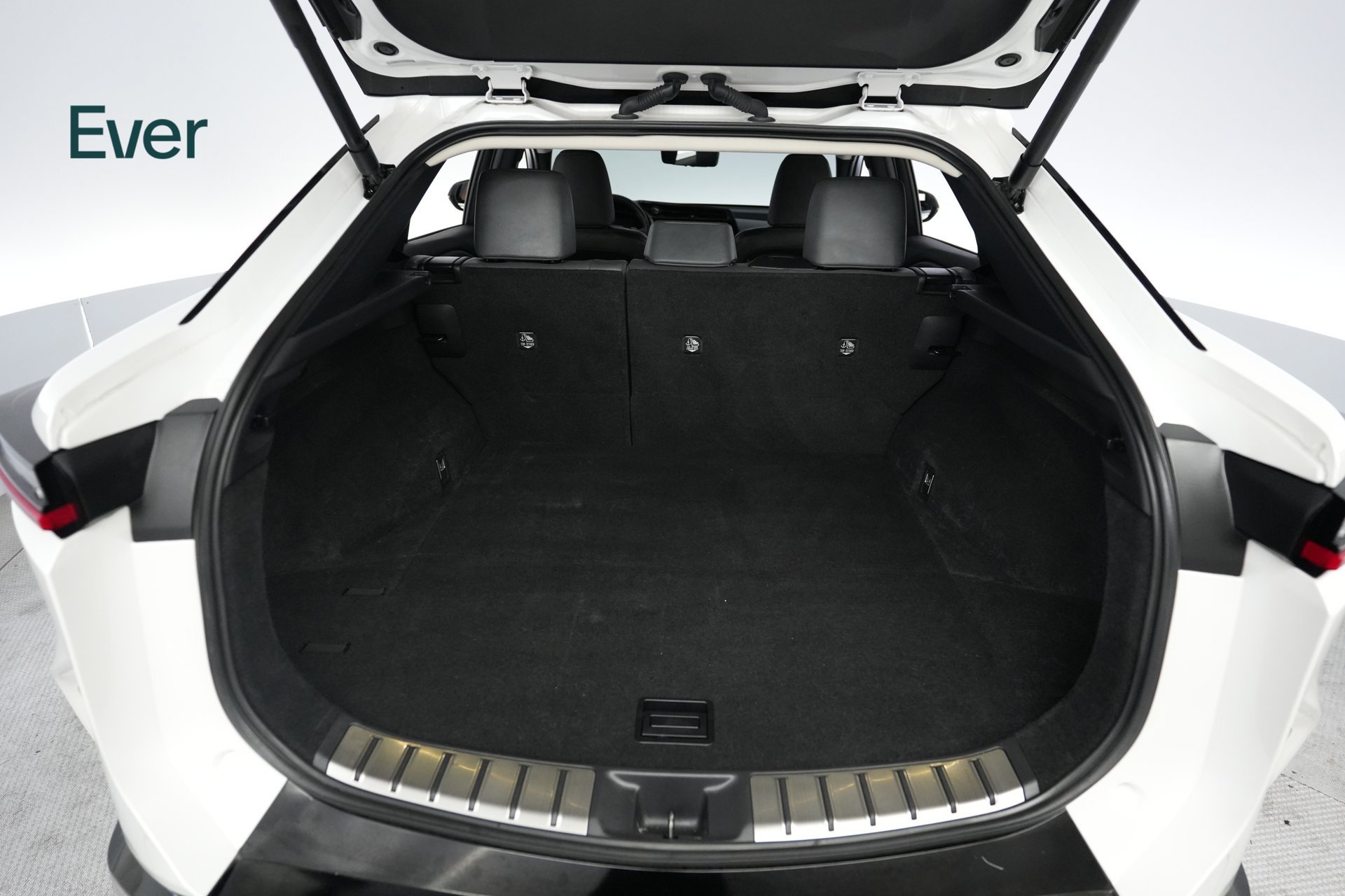 Used 2024 Lexus RZ 300e Premium w/ Technology Package FWD image 8