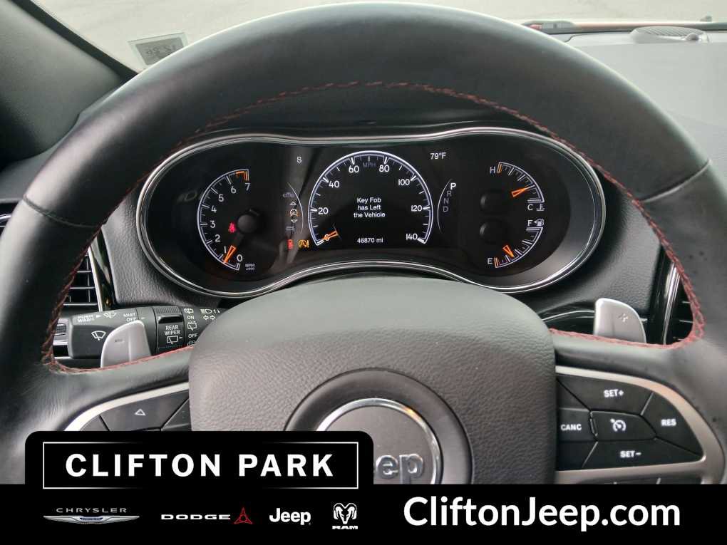 Used 2019 Jeep Grand Cherokee Trailhawk w/ Trailhawk Luxury Group AWD/4WD image 18