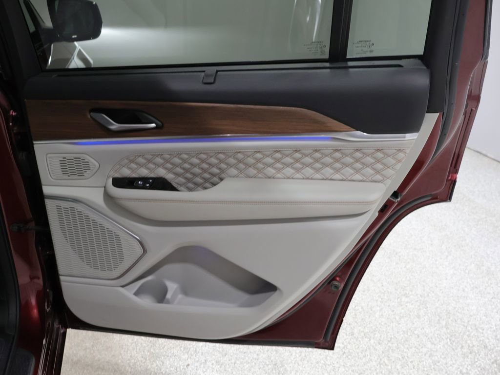 Certified 2021 Jeep Grand Cherokee L Summit w/ Advanced Protech Group IV AWD/4WD image 21