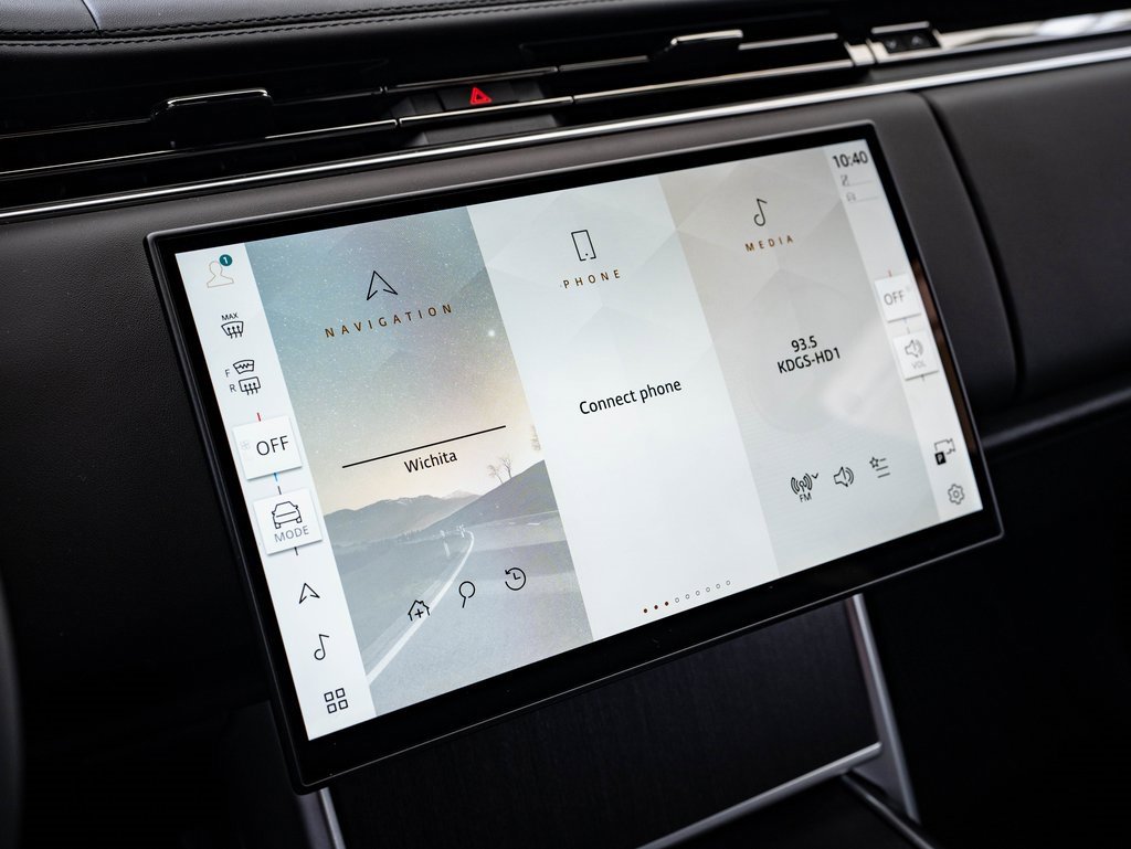 New 2025 Land Rover Range Rover SE image 30