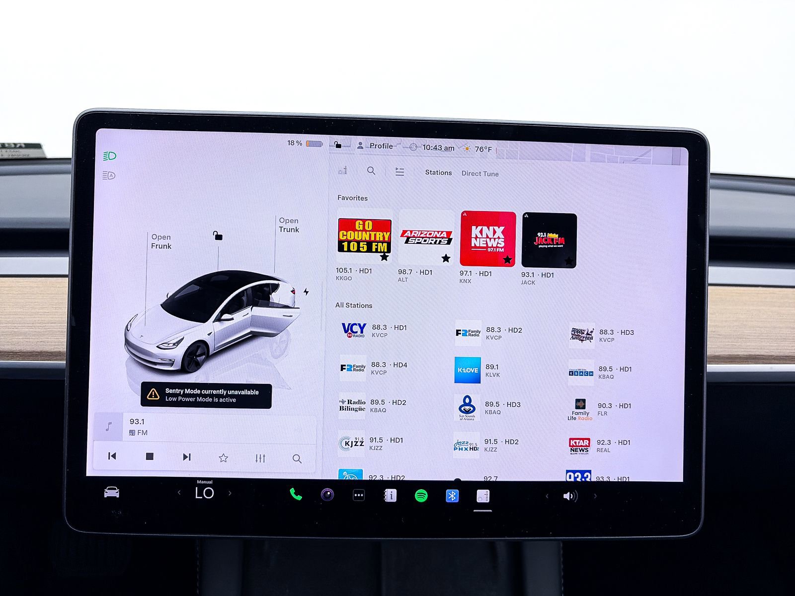 Used 2023 Tesla Model 3 Standard Range image 20