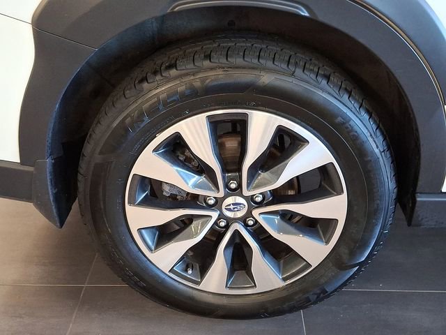 Certified 2023 Subaru Outback Limited AWD/4WD image 7
