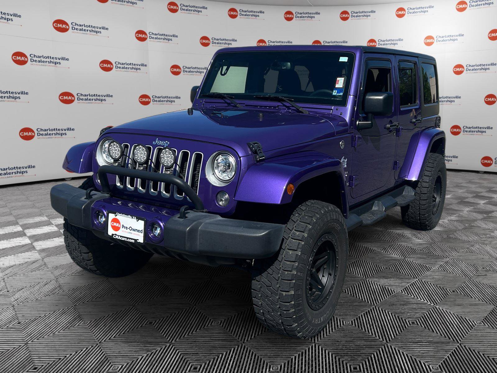 Used 2018 Jeep Wrangler Unlimited Sahara w/ Connectivity Group