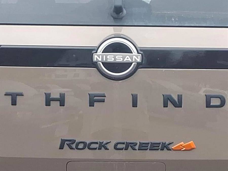 Used 2023 Nissan Pathfinder Rock Creek image 11