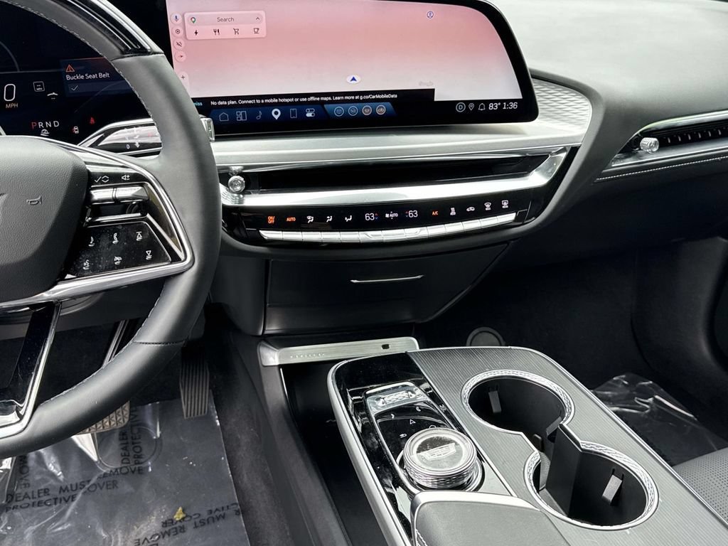 Certified 2025 Cadillac Lyriq Luxury w/ LPO, Floor Liner Package AWD/4WD image 9