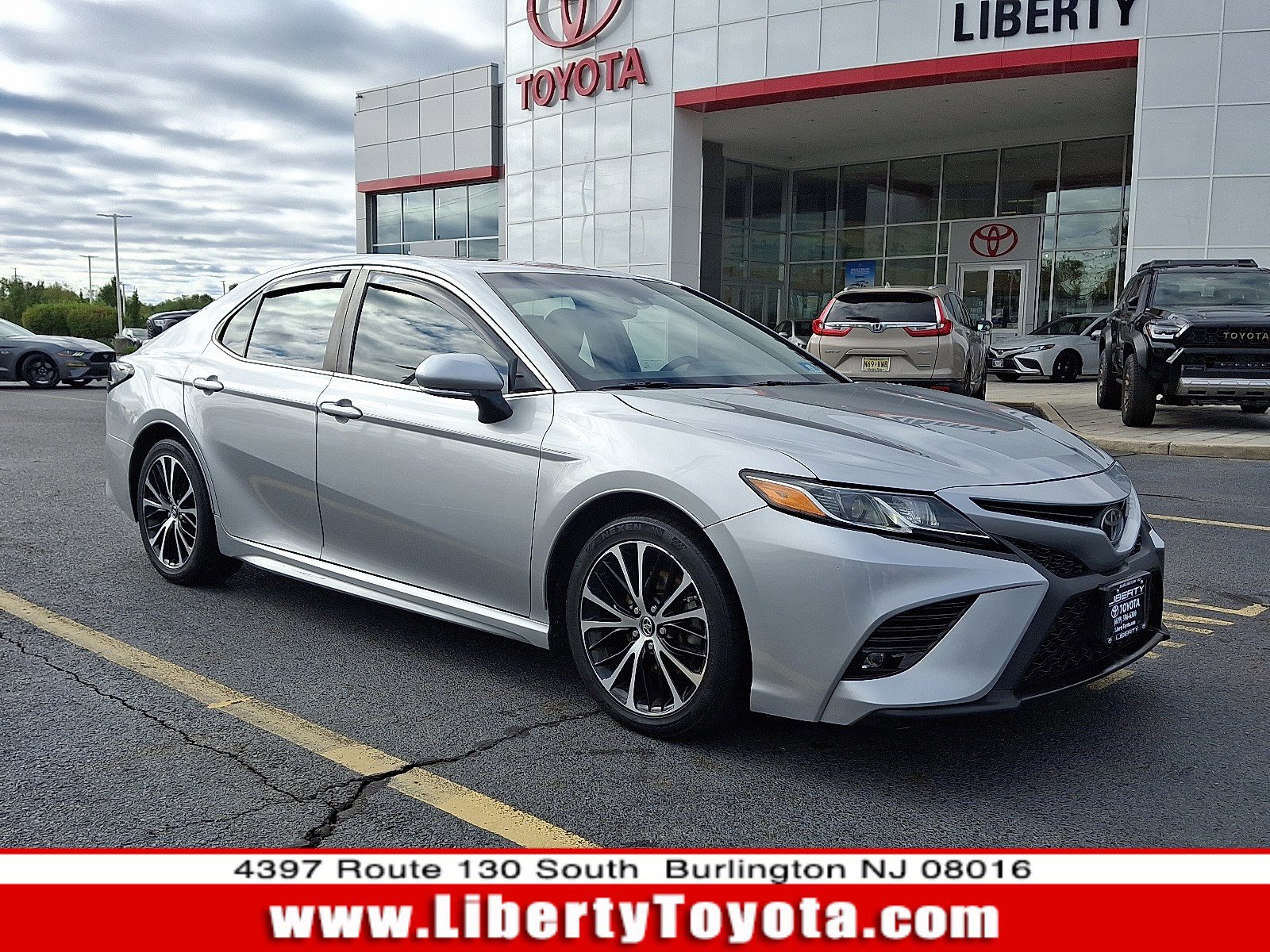 Used 2018 Toyota Camry SE w/ Moonroof Package