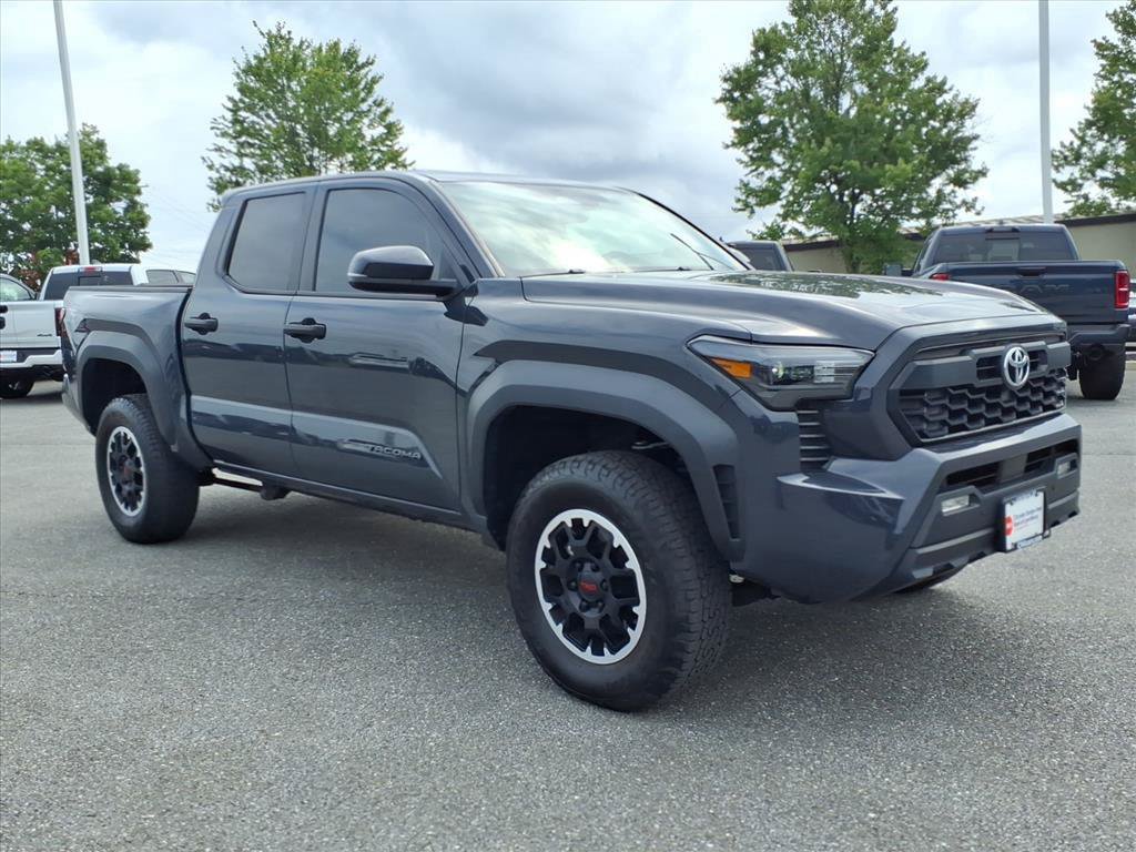 Used 2024 Toyota Tacoma TRD Off-Road w/ TRD Off Road Upgrade Package AWD/4WD image 8
