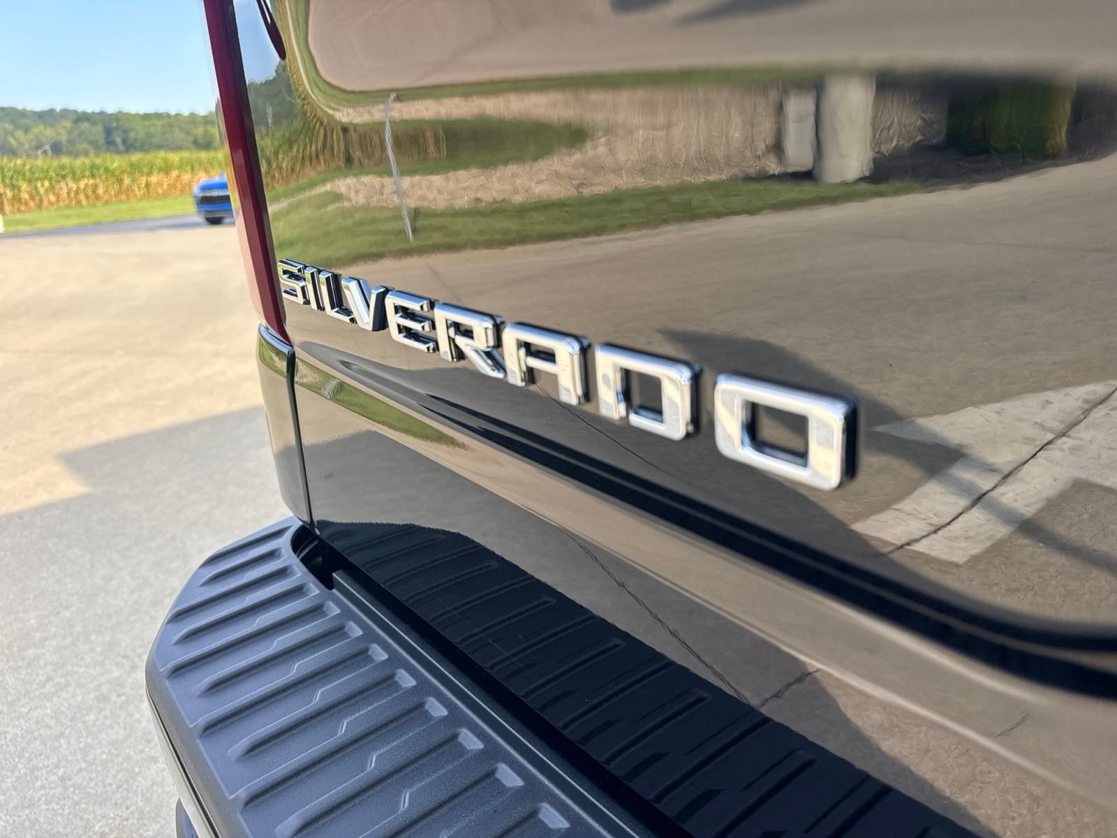 New 2026 Chevrolet Silverado 1500 High Country w/ High Country Premium Package AWD/4WD image 8