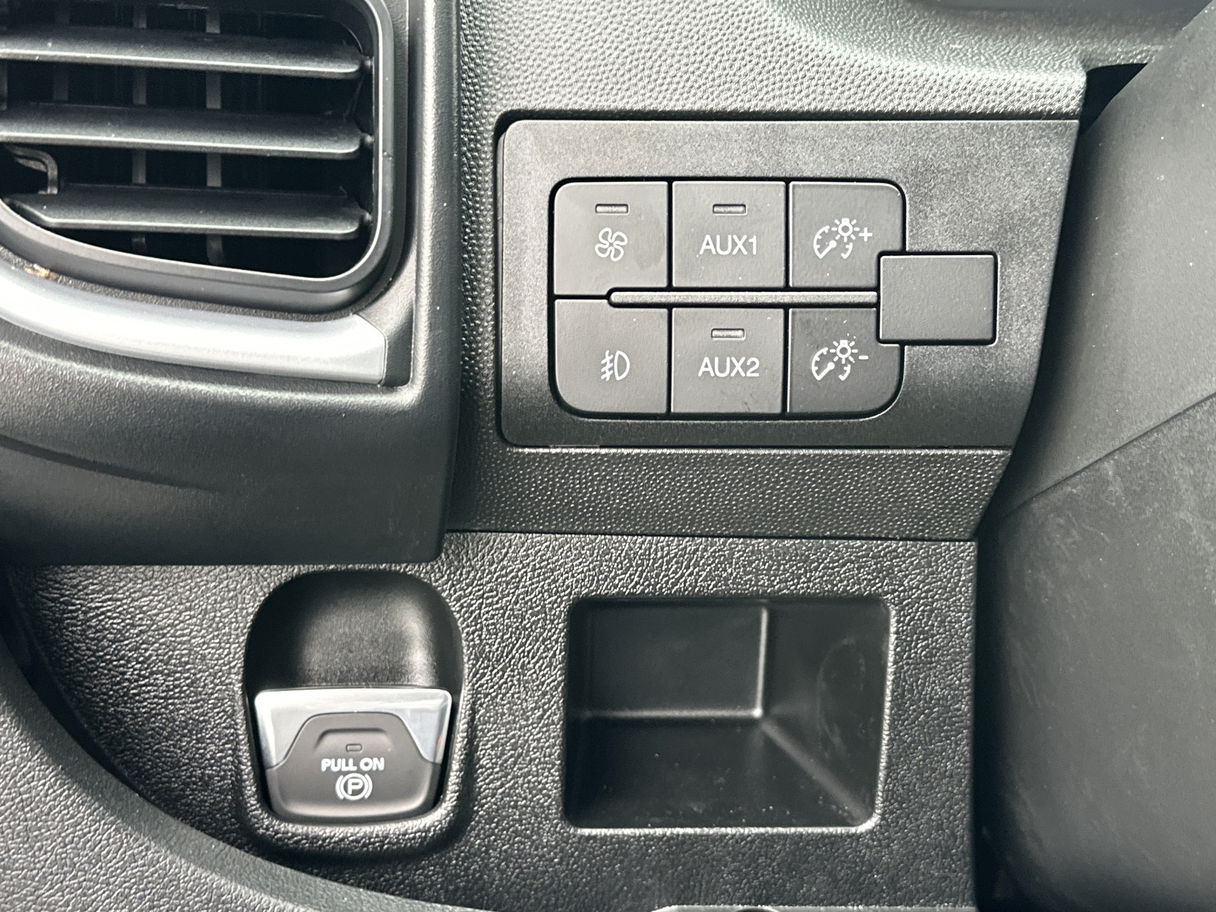 New 2026 RAM ProMaster 2500 w/ Quick Order Package 22G SLT FWD image 9